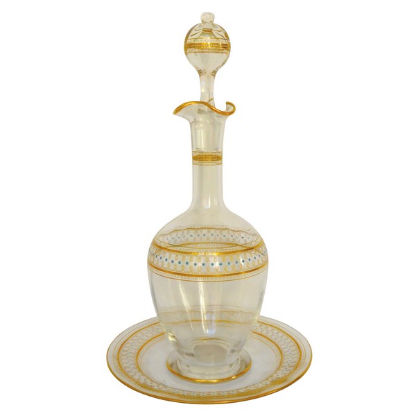 Carafe à vin orientaliste en cristal de Baccarat doré et émaillé - époque fin XIXe siècle vers 1890